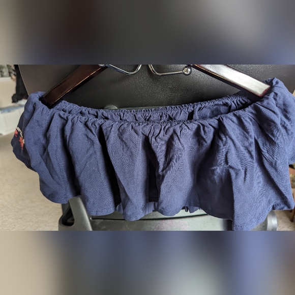 Crop top - Picture 3 of 4